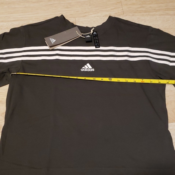 Adidas top - Picture 2 of 8